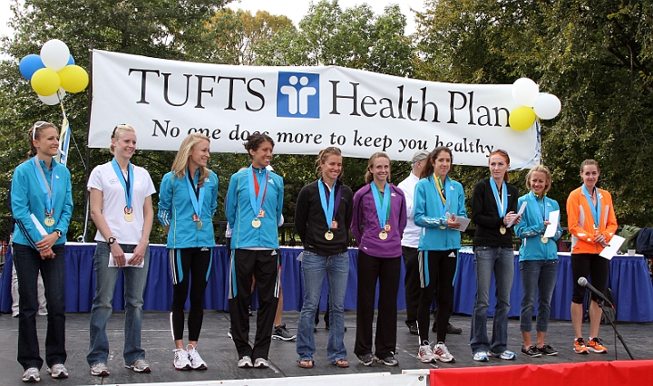 2010 Tufts 10K-114.JPG - 2010 Tufts 10K for women, October 11, Boston, MA.